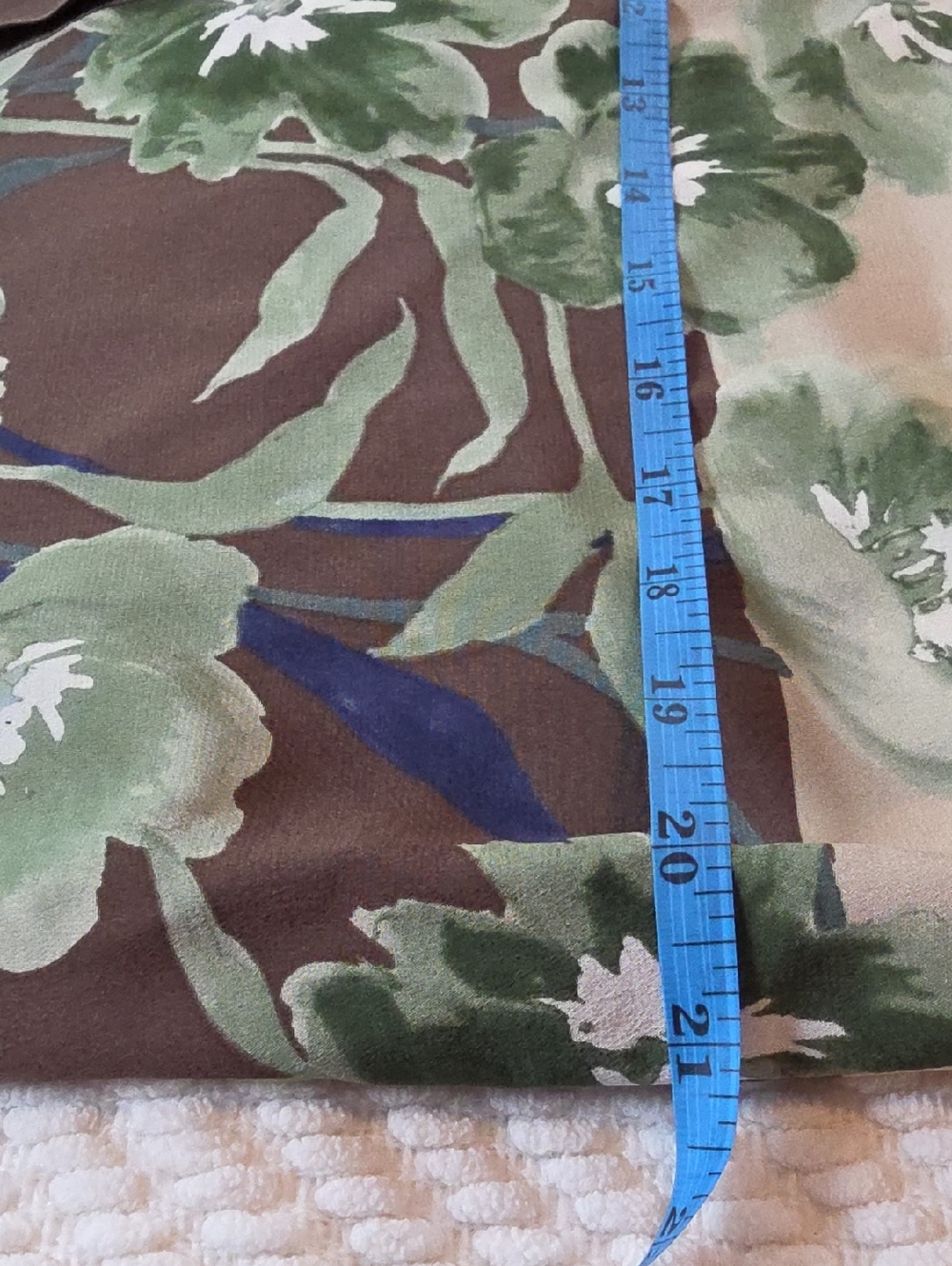 Loro Piana EU 46 Sheath Dress 100% Silk. Superb Condition. - Picture 10 of 16